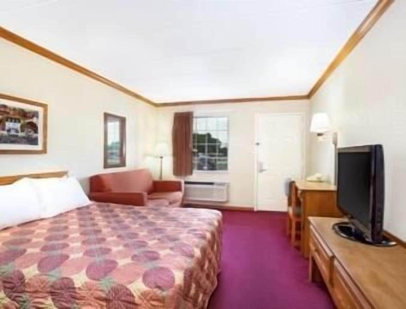 Days Inn By Wyndham Auburn Εξωτερικό φωτογραφία