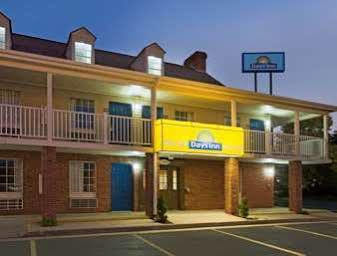 Days Inn By Wyndham Auburn Εξωτερικό φωτογραφία